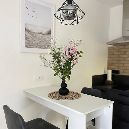 Cozy With Terrace + Free Parking Opatija
